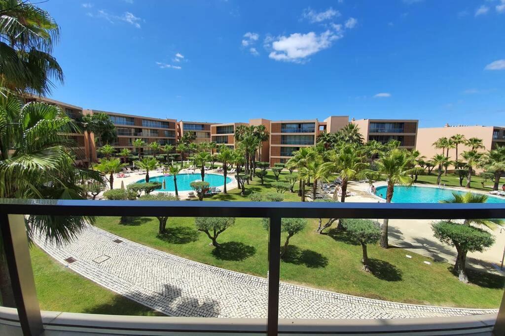 Ambassador Salgados Beach Suites Albufeira Esterno foto
