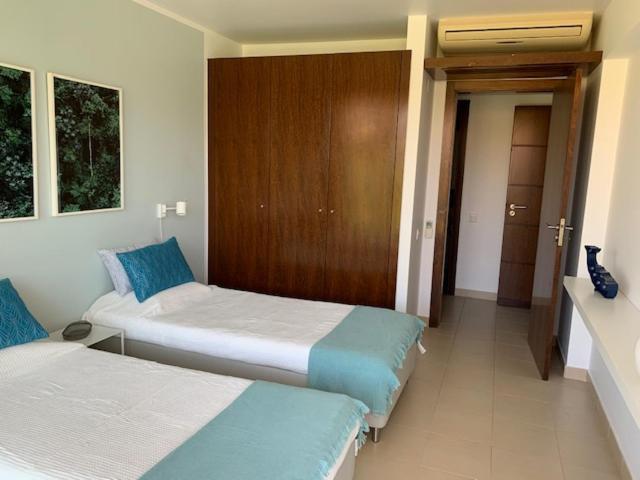 Ambassador Salgados Beach Suites Albufeira Esterno foto
